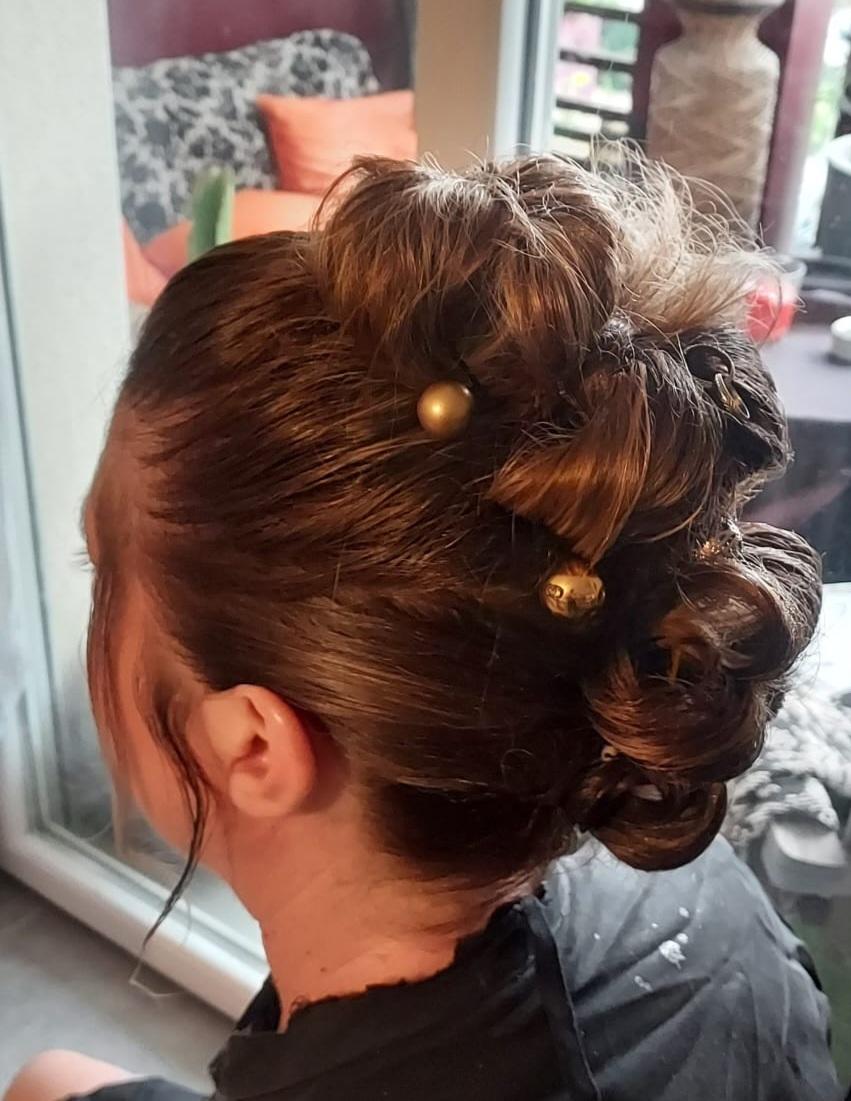 chignon  pour pièce de théâtre