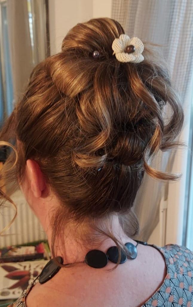 chignon  pour pièce de théâtre